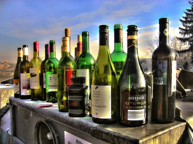 Jak objawia się alkoholizm? Niepowszechne oznaki świadczące o problemie